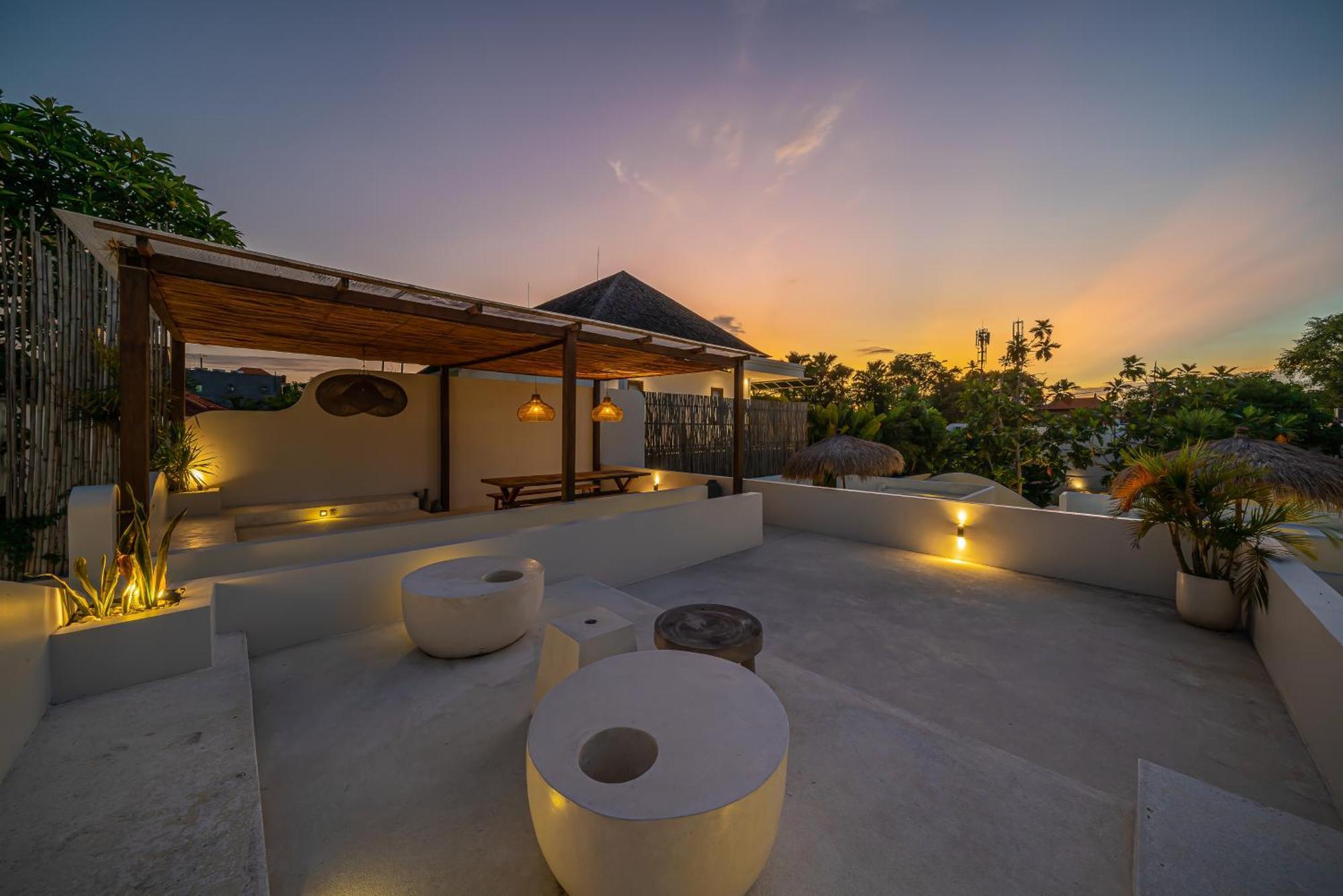 Villa Milana: 5Br Mediterrenean Villa In Canggu المظهر الخارجي الصورة